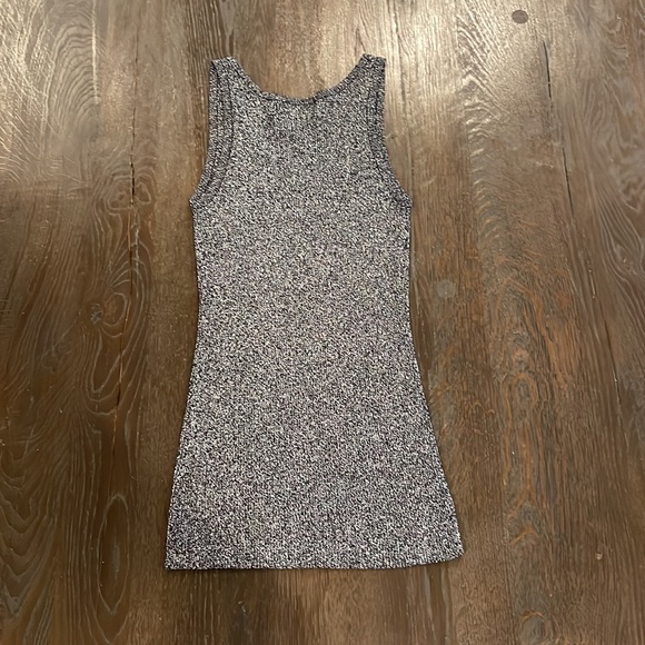 Top - Picture 3 of 5